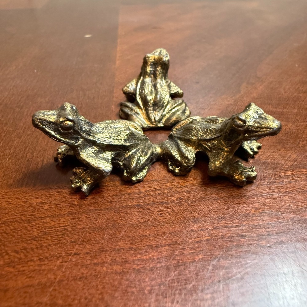 Vintage Pewter Frog Trio Figurine Garden Decor Heavy Statue